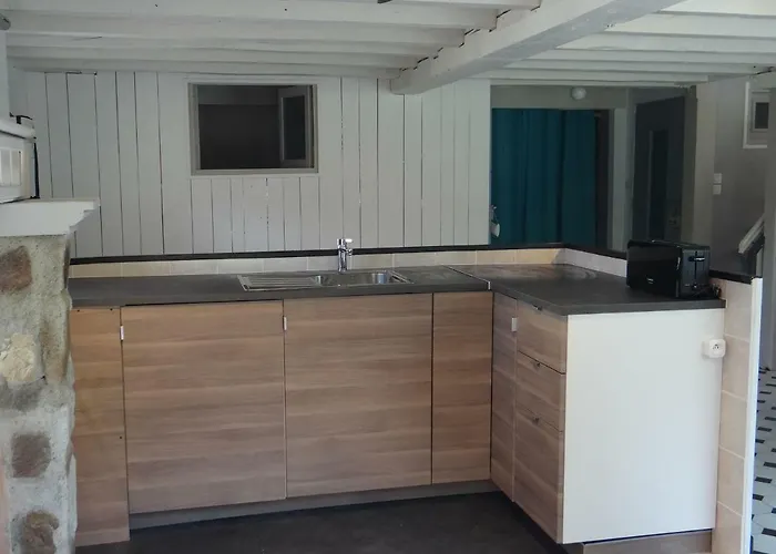 Le Moulin De L'abbe ソレーズ